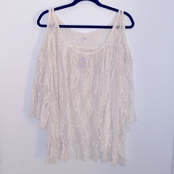 Free People “Lost In Austin” Ivory White Lace Cold Shoulder Bohemian Boho Top - Picture 4 of 7